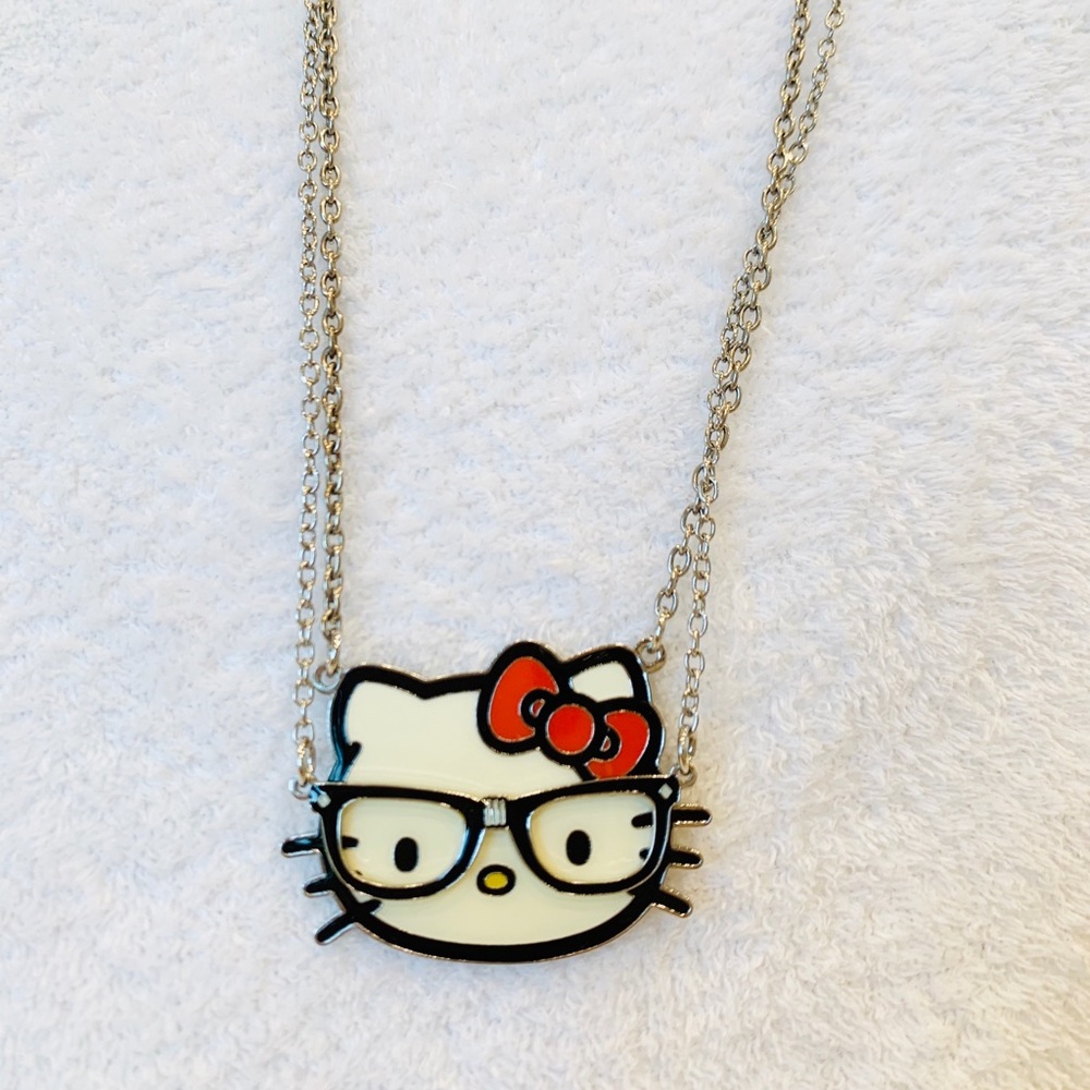 Hello Kitty Nerd Necklace Set